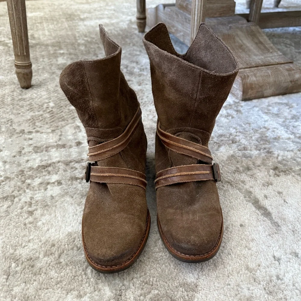 Free People Matisse Brown Suede  Boots - Picture 3 of 6